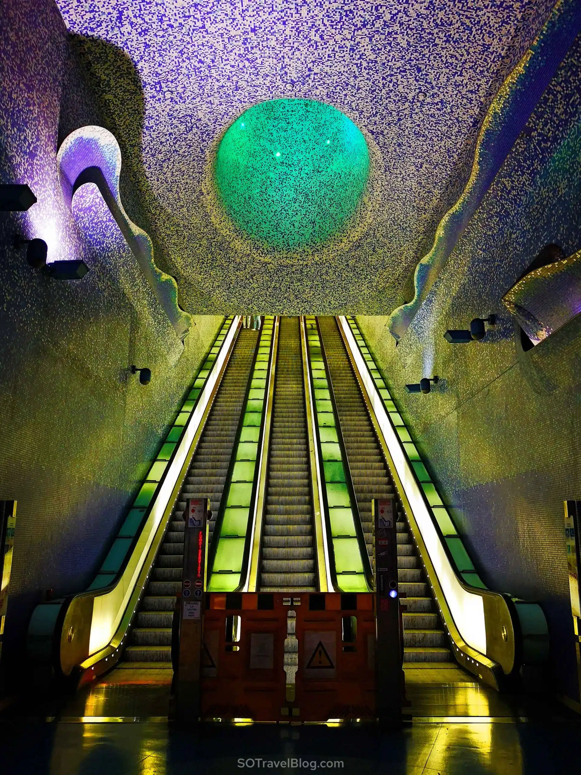 Toledo Metro Station - נאפולי
